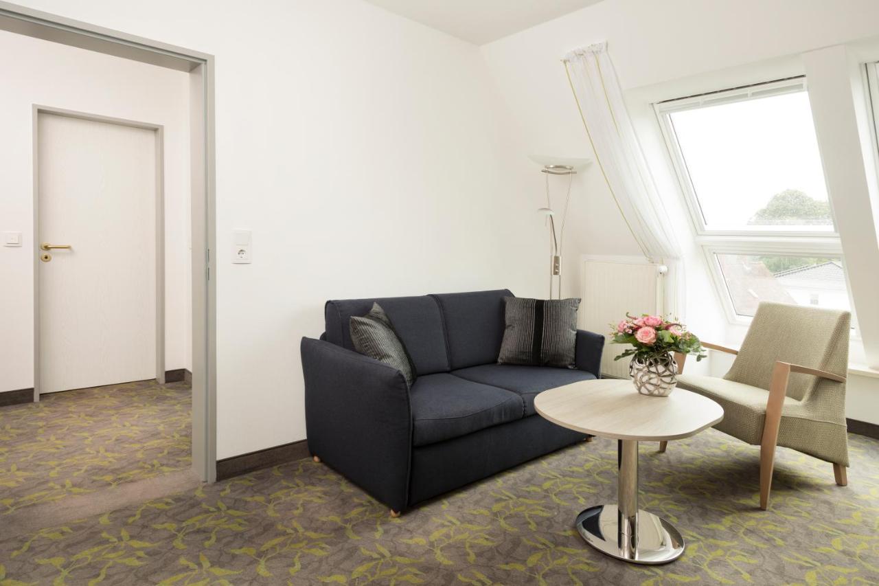 Hotel บาดซวิสเชนอาว์น ภายนอก รูปภาพ