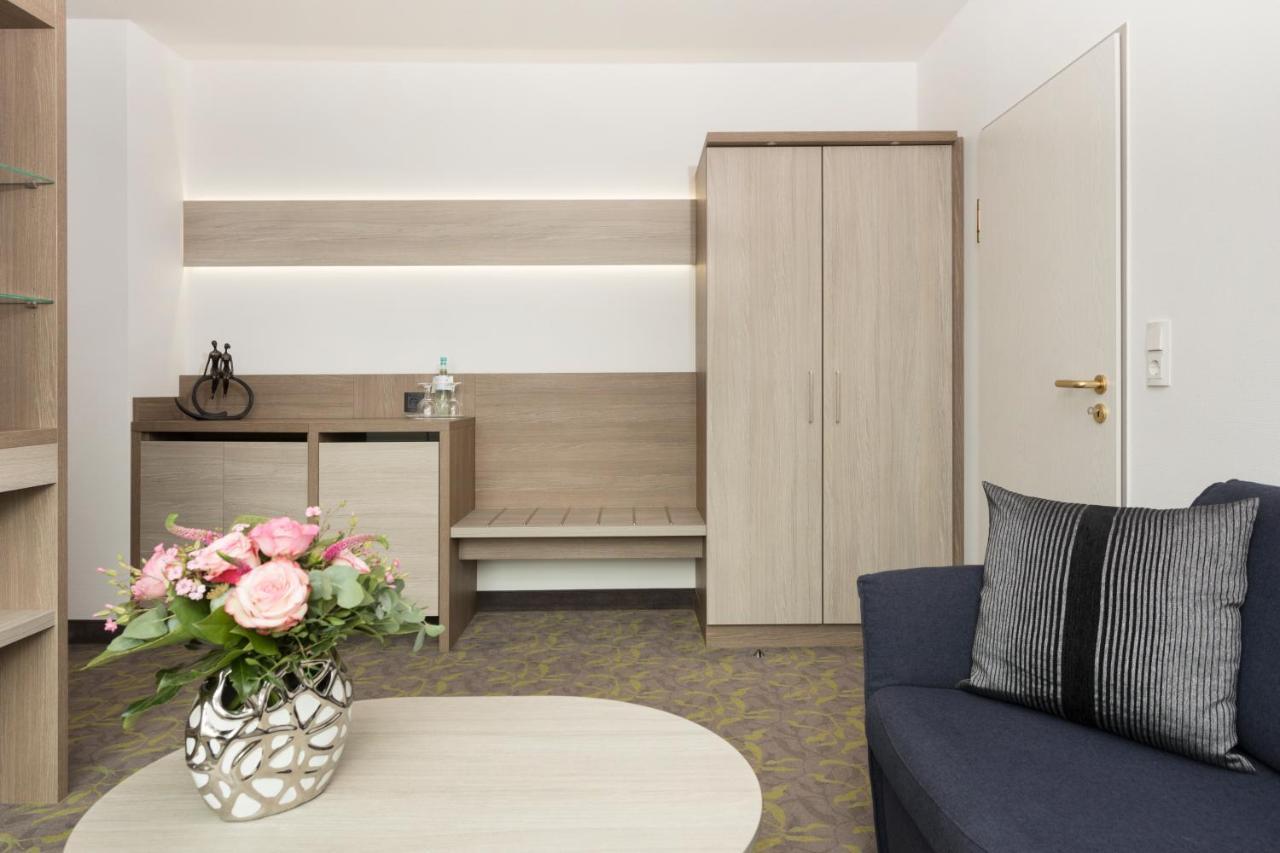 Hotel บาดซวิสเชนอาว์น ภายนอก รูปภาพ